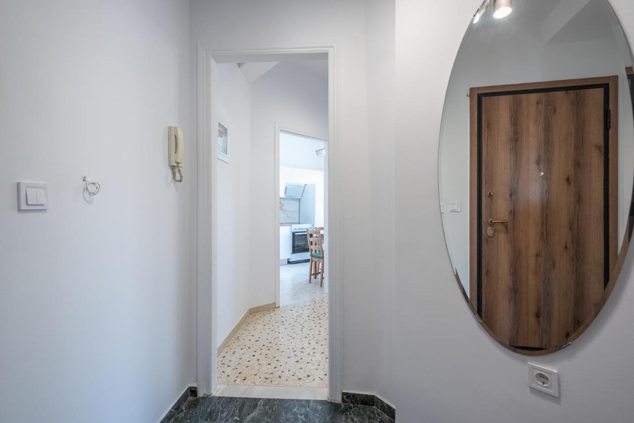 Stylish Luxury Apartment Near Acropolis At Syngrou-Fix Metro Station Athens Exterior photo